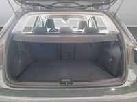 Usata VW Golf VIII Life 116 CV (85 kW) 2025 Dolphin grey metallizzato Berlina