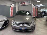 Usata Mercedes B200 140 CV (102 kW) 2008 Grigio Monovolume