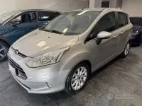 Usata Ford B-MAX Titanium 75 CV (55 kW) 2017 Grigio Monovolume