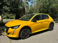 Usata Peugeot 208 GT 101 CV (74 kW) 2023 Giallo Utilitaria