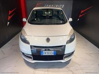 Usata Renault Scénic III 110 CV (80 kW) 2012 Bianco Monovolume