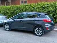 Usata Ford Fiesta Titanium 86 CV (63 kW) 2018 Grigio Utilitaria