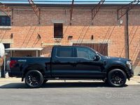 Nuova Ford V8 Lariat 402 CV (295 kW) 2025 Nero SUV