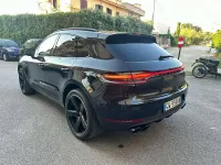 Usata Porsche Macan 245 CV (180 kW) 2020 Nero total black SUV