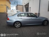 Begagnad BMW 320 184 HK (135 kW) 2011 Blå Sedan