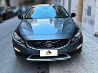Usata Volvo S60 CC Pro 150 CV (110 kW) 2018 Grigio Berlina