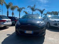 Usata Ford Fiesta Ghia 80 CV (58 kW) 2014 Blu Utilitaria