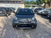 Käytetty Toyota iQ Sol 68 HP (50 kW) 2010 Harmaa Viistoperä