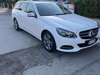 Usata Mercedes E200 184 CV (135 kW) 2015 Bianco Station wagon
