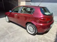 Usata Alfa Romeo 147 120 CV (88 kW) 2008 Rosso Utilitaria