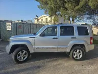 Usata Jeep Cherokee 177 CV (130 kW) 2008 SUV
