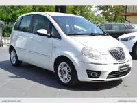 Usata Lancia Musa S 120 CV (88 kW) 2011 Bianco Monovolume