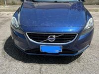 Usata Volvo V40 Ocean Race 150 CV (110 kW) 2016 Blu Berlina