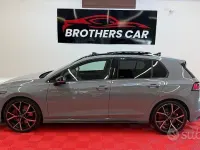 Usata VW Golf VIII GTI 265 CV (194 kW) 2024 Grigio Berlina