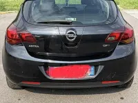 Usata Opel Astra 60 CV (44 kW) 2010 Nero Berlina