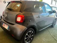 Usata Smart ForFour Prime 71 CV (52 kW) 2016 Grigio Utilitaria