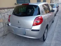 Usata Renault Clio II LE 85 CV (62 kW) 2008 Grigio Berlina