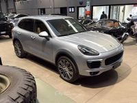 Usata Porsche Cayenne 385 CV (283 kW) 2015 Argento metallizzato SUV