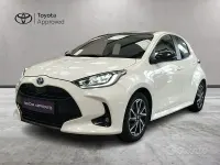 Usata Toyota Yaris Hybrid Lounge 116 CV (85 kW) 2022 Bianco Berlina