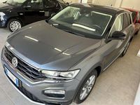 Usata VW T-Roc Style 116 CV (85 kW) 2019 Grigio SUV