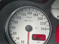 Usata Alfa Romeo 147 105 CV (77 kW) 2006 Rosso Utilitaria