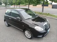 Usata Lancia Ypsilon 69 CV (50 kW) 2011 Nero Utilitaria
