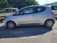 Usata Mitsubishi Colt Invite 75 CV (55 kW) 2009 Argento metallizzato Utilitaria