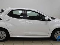 Usata Toyota Yaris Hybrid Active 116 CV (85 kW) 2022 Bianco Utilitaria