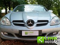 Usata Mercedes SLK280 231 CV (169 kW) 2005 Grigio Cabrio
