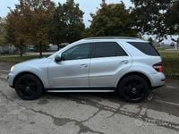 Usata Mercedes ML320 224 CV (164 kW) 2009 Grigio SUV