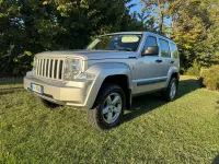 Usata Jeep Cherokee Sport 200 CV (147 kW) 2012 Argento SUV