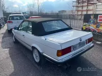 Usata BMW 320 Cabriolet 129 CV (94 kW) 1990 Bianco Cabrio
