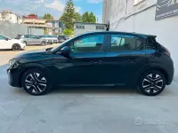 Usata Peugeot 208 101 CV (74 kW) 2025 Nero Utilitaria