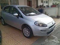 Usata Fiat Punto Lounge 69 CV (50 kW) 2014 Grigio Utilitaria