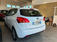 Usata Kia Venga 90 CV (66 kW) 2015 Bianco Utilitaria