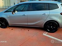 Usata Opel Zafira 130 CV (95 kW) 2012 Grigio Monovolume