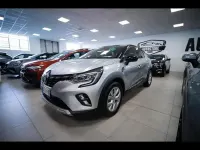 Usata Renault Captur Intens 160 CV (117 kW) 2022 Grigio chiaro SUV