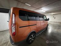 Usata Ford Tourneo Custom Active 170 CV (125 kW) 2023 Arancione Furgone