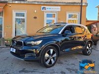 Usata Volvo XC40 Momentum 190 CV (139 kW) 2019 Nero SUV
