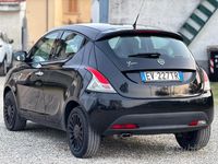 Usata Lancia Ypsilon Silver 69 CV (50 kW) 2014 Nero Utilitaria