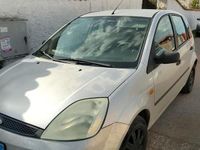 Usata Ford Fiesta 68 CV (50 kW) 2003 Grigio Utilitaria