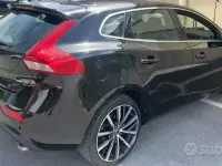 Usata Volvo V40 Inscription 190 CV (139 kW) 2018 Nero Berlina