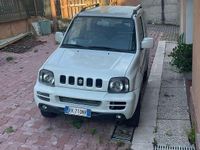 Usata Suzuki Jimny 86 CV (63 kW) 2011 Bianco SUV