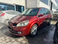 Usata Renault Scenic E-Tech 130 CV (95 kW) 2008 Rosso Monovolume