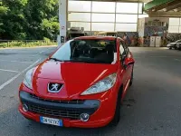 Käytetty Peugeot 207 95 HP (69 kW) 2008 Punainen Sedan