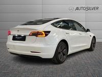 Usata Tesla Model 3 Long Range RWD 235 kW (320 CV) 2023 Bianco / pastello Berlina