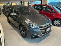 Usata Peugeot 208 Allure 75 CV (55 kW) 2017 Grigio scuro Utilitaria