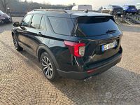 Usata Ford Explorer Platinum 457 CV (336 kW) 2022 Nero metallizzato SUV