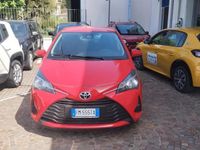 usata Toyota Yaris 1.0 5 porte Active per neopatentati