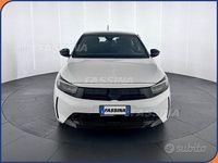 Usata Opel Corsa 101 CV (74 kW) 2025 Bianco/nero Utilitaria